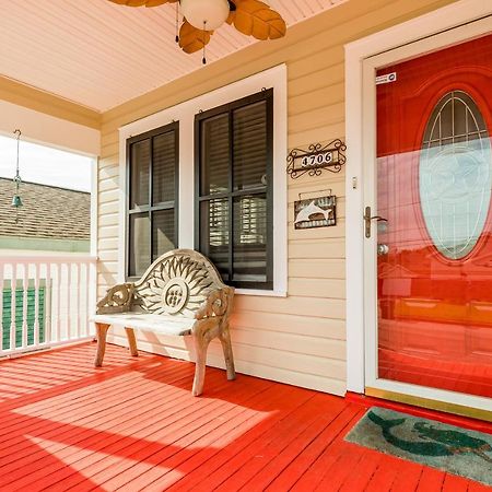 Nautical Niche- Upstairs Villa กาลเวสตัน ภายนอก รูปภาพ